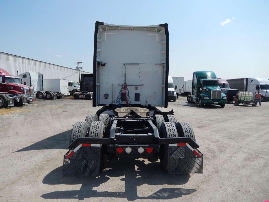 2017 KENWORTH T680 - Image 5